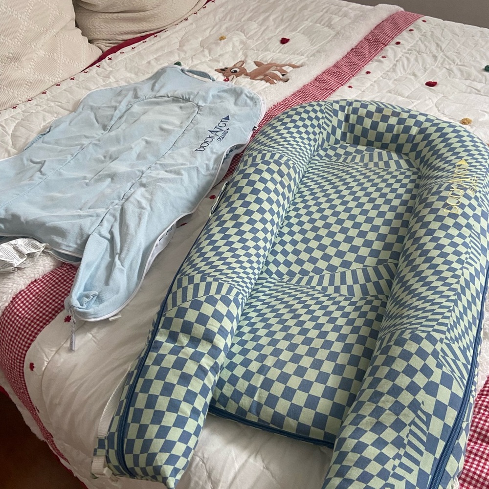 DockATot with extra cover